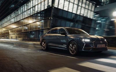 Μεγάλο πολυτελές sedan από την DS Automobiles (vid)