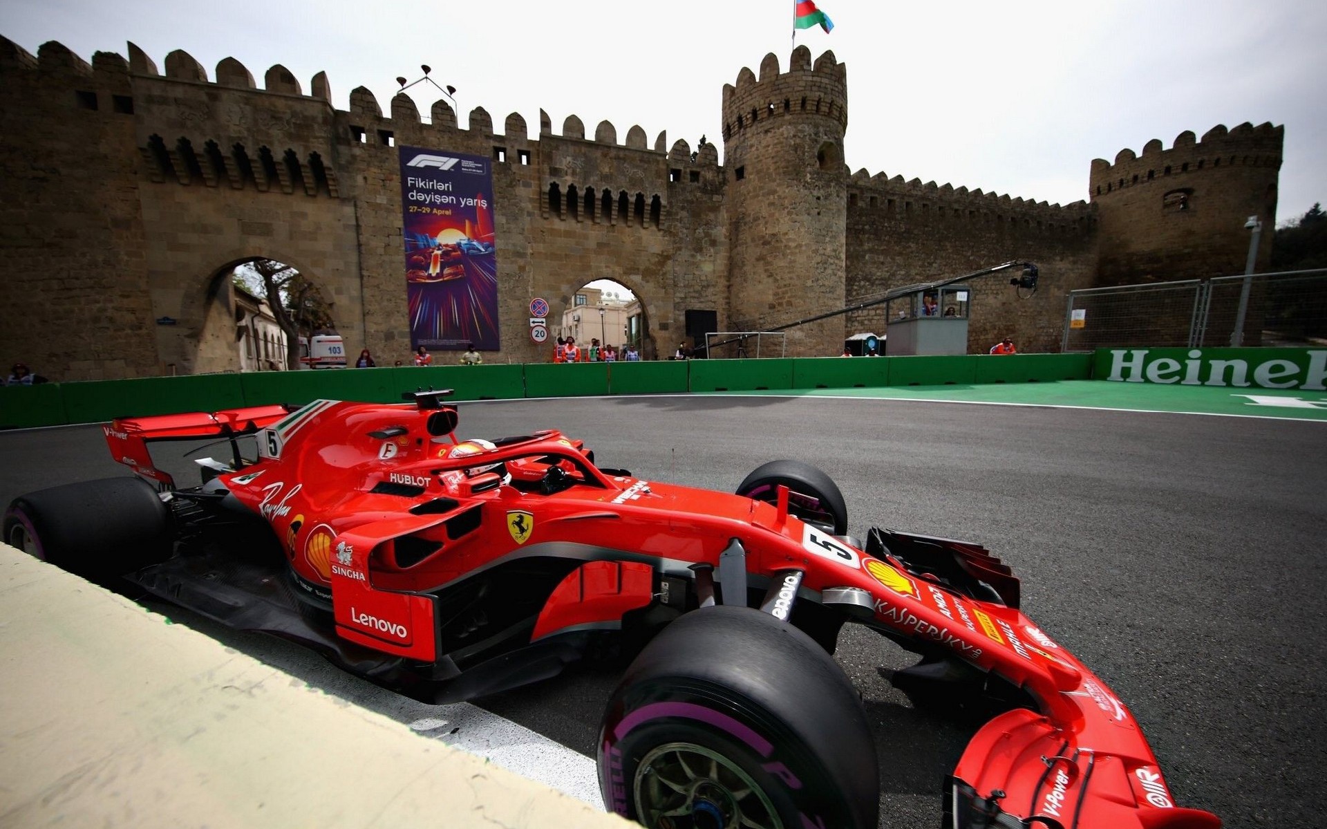 Formula 1: Αναβάλλεται και το GP του Αζερμπαϊτζάν!