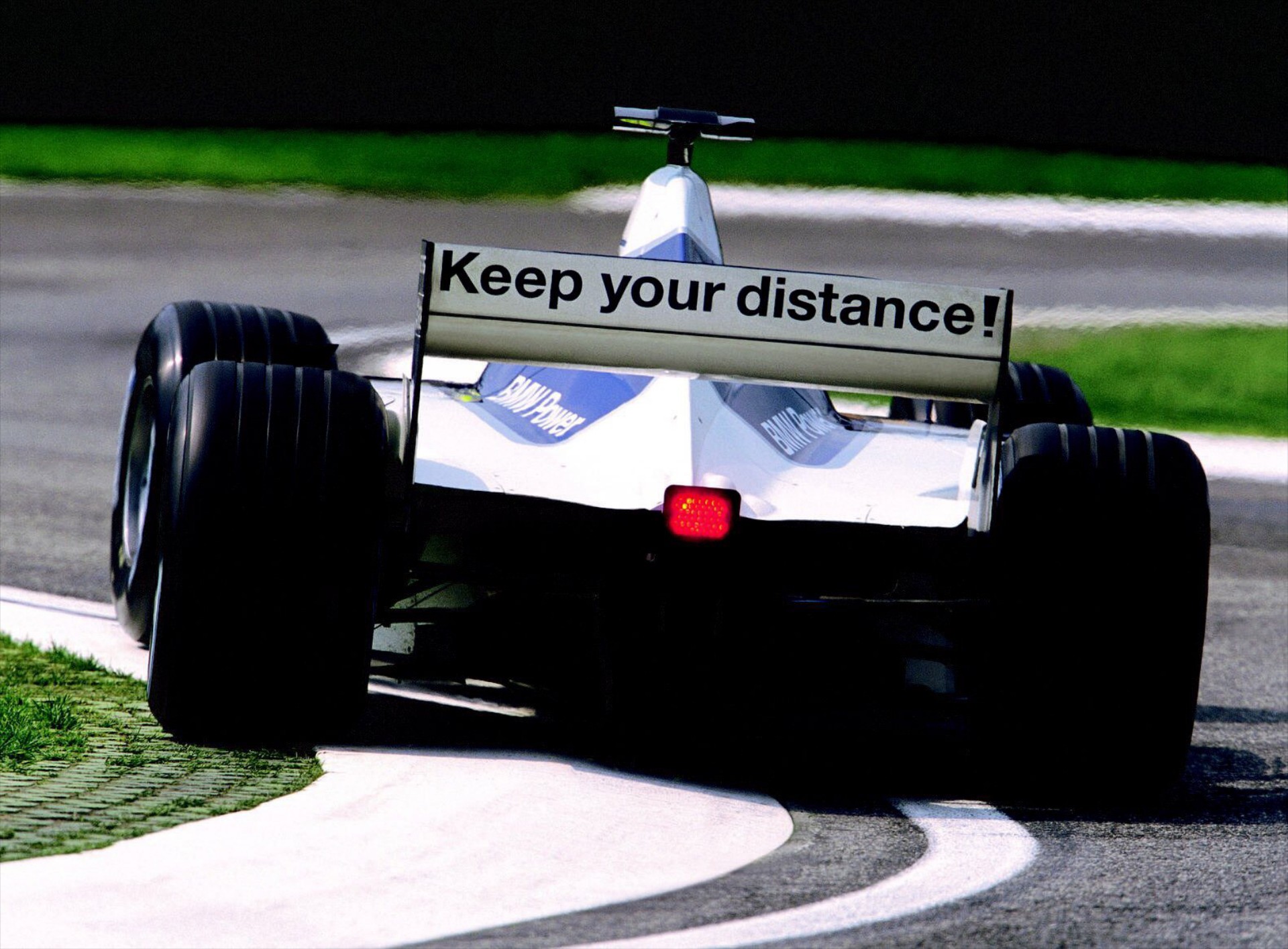 Keep your distance: Προφητική η Williams...