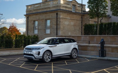Νέα υβριδικά Range Rover Evoque και Discovery Sport με κινητήρα 1.5 και 309 ίππους