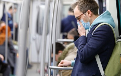 Υποχρεωτική χρήση μάσκας σε μέσα μαζικής μεταφοράς και ταξί