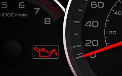 Δεν είναι το λυχνάρι του Τζίνι, είναι το λαμπάκι του λαδιού. Δείτε τι πρέπει να κάνετε όταν ανάψει