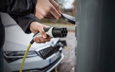 Κίνητρα για ηλεκτρικά αυτοκίνητα: Τι αποφασίστηκε στο υπουργικό συμβούλιο