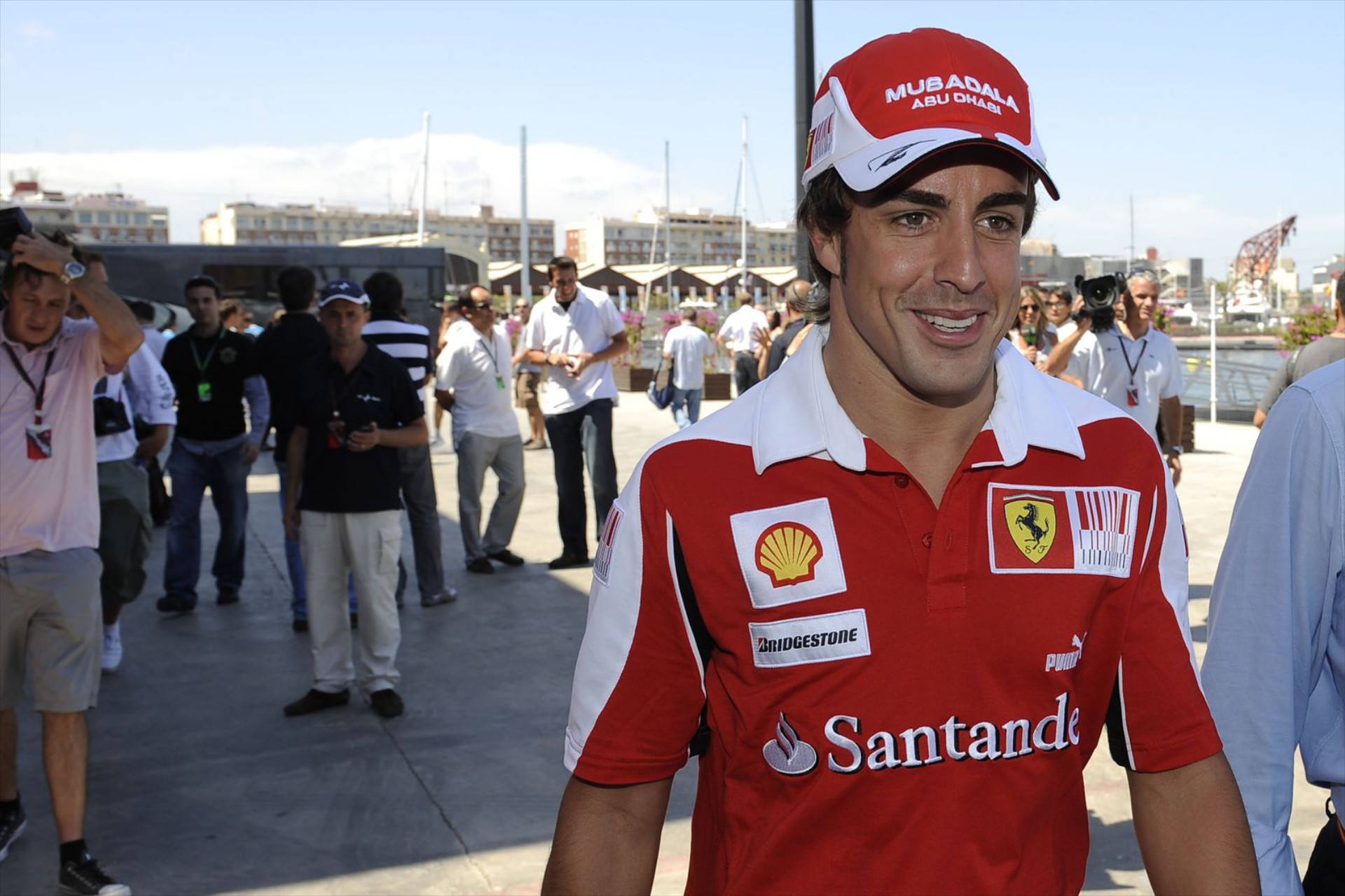 Ταχύτερος ο Alonso στα δεύτερα δοκιμαστικά