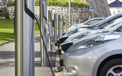 Φόρτιση ηλεκτρικών αυτοκινήτων σε 10 λεπτά