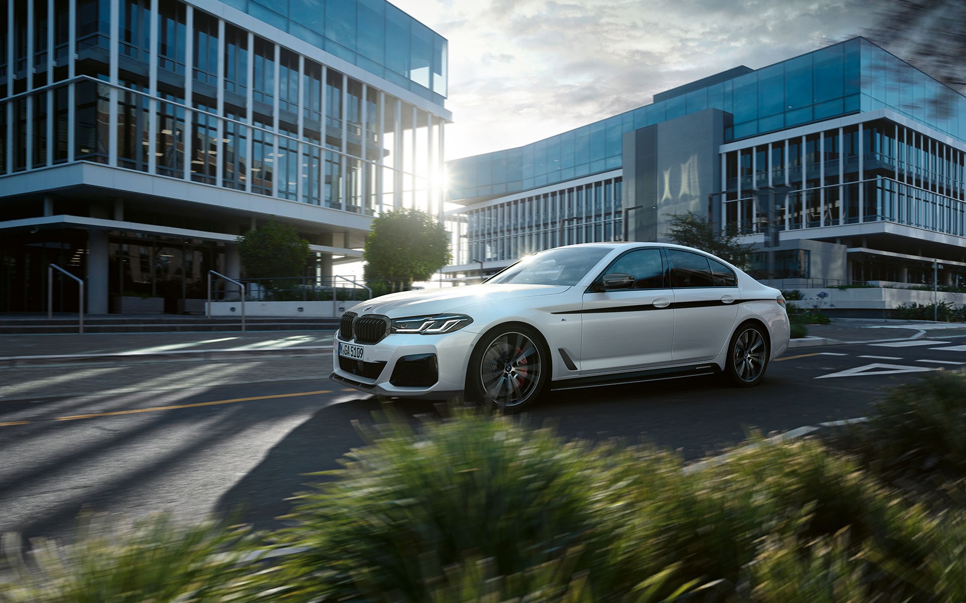 37 νέα μοντέλα BMW με υβριδική τεχνολογία 48-volt