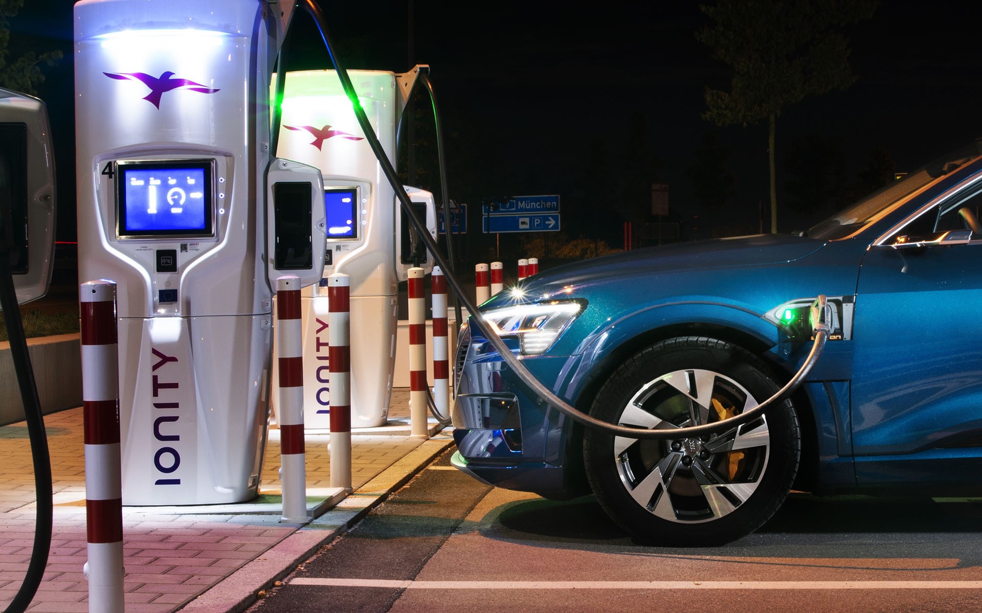 ΔΕΗ: 1.000 σταθμοί φόρτισης μέσα στα επόμενα 2-3 χρόνια