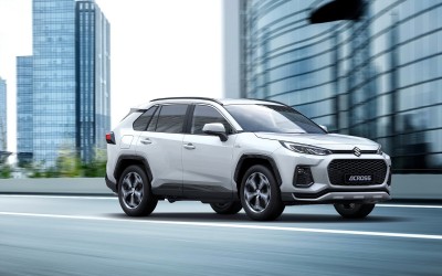 ACROSS: Το RAV4 της Suzuki!