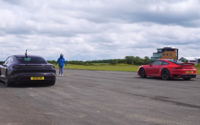 Porsche Drag Race: Taycan Turbo S vs 911 Turbo S [Video]
