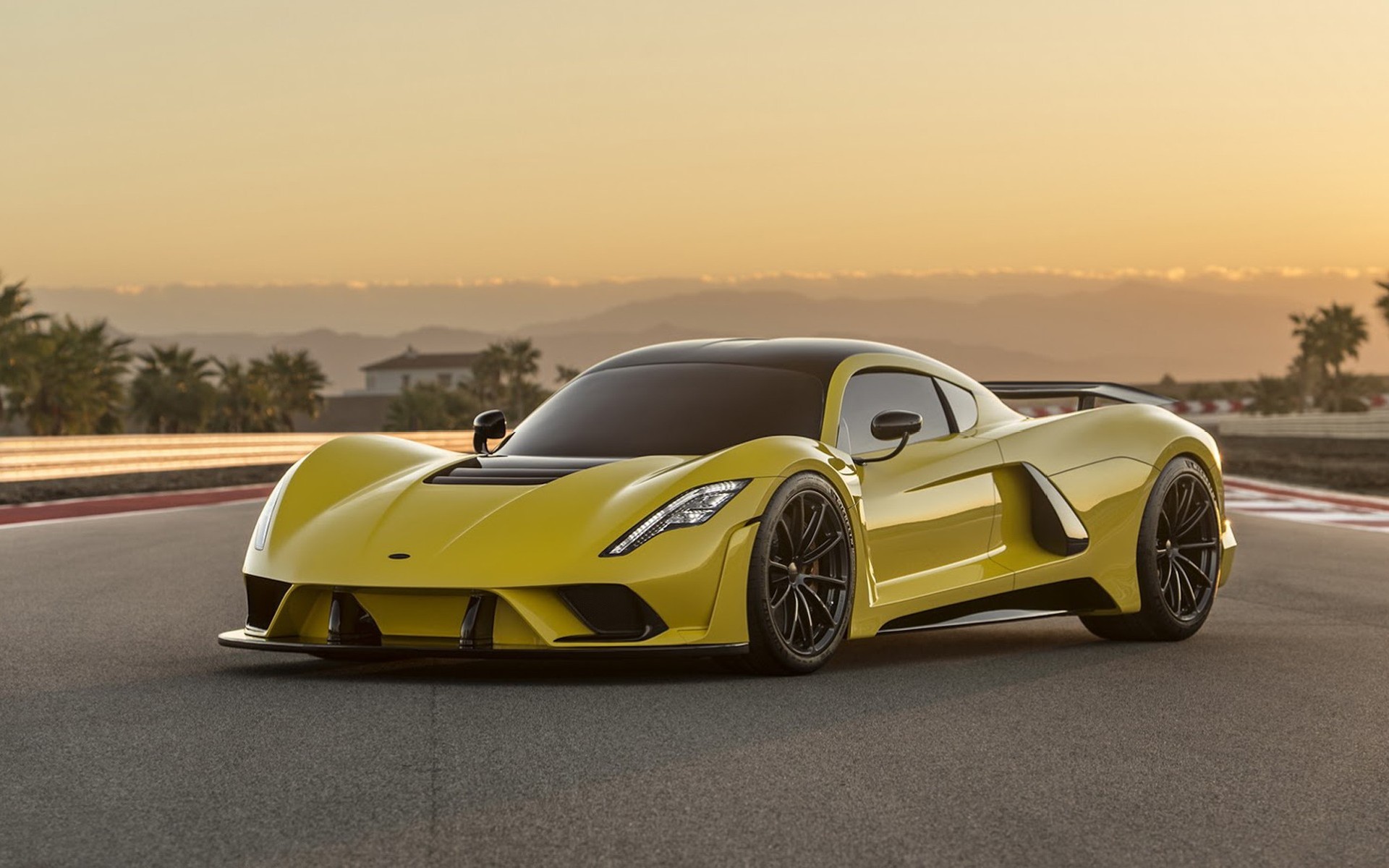 Hennessey Venom F5: Θα ξεπεράσει τα 482 km/h;