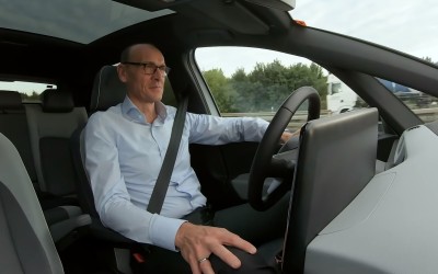 Δες το αφεντικό της Volkswagen να «βολτάρει» με το ηλεκτρικό ID.3 [Video]