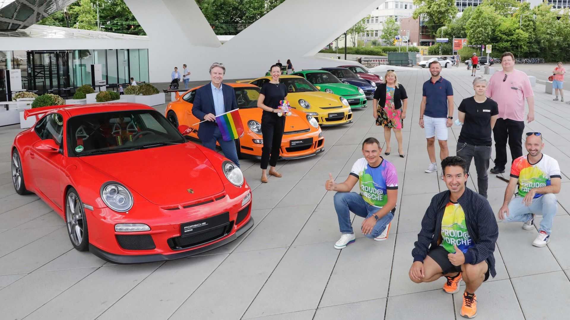 Η Porsche βρίσκει νέους τρόπους για να γιορτάσει το Gay Pride 