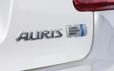 Ανακοινώθηκαν οι τιμές Toyota Auris Hybrid