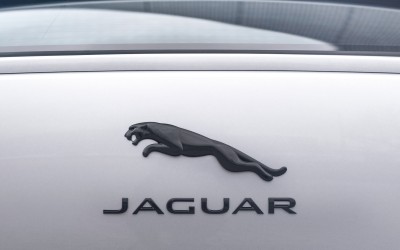 Η Jaguar – Land Rover εξελίσσει μοντέλο με κυψέλες υδρογόνου