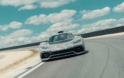 Επιστροφή στις πίστες για την Mercedes-AMG ONE (video)