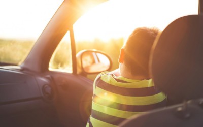 Tesla: ‘Θωρακίζει’ τα παιδιά από τη θερμοπληξία