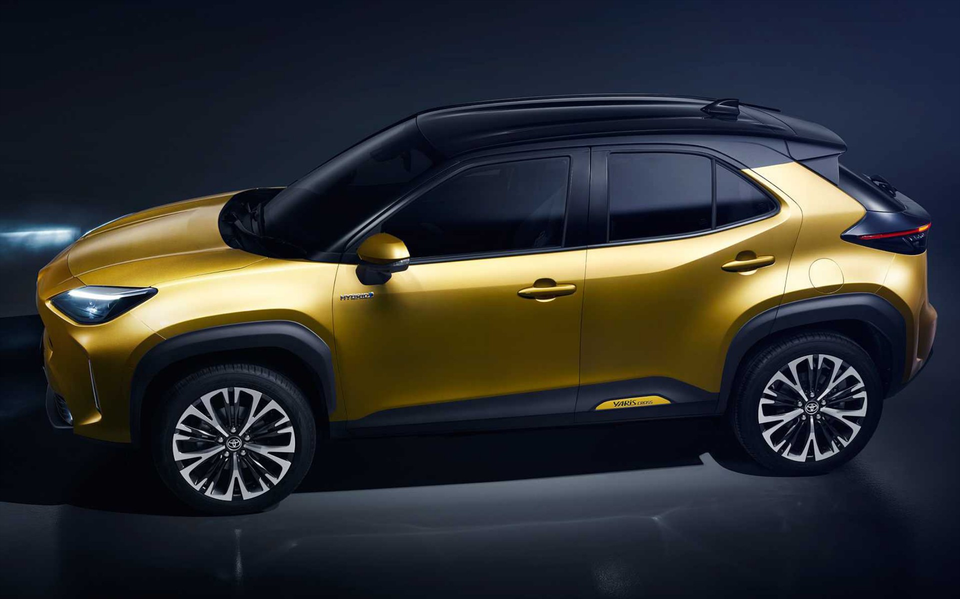 Κάτι σκαρώνει η Lexus: Στα σκαριά ένα νέο μικρό crossover; 