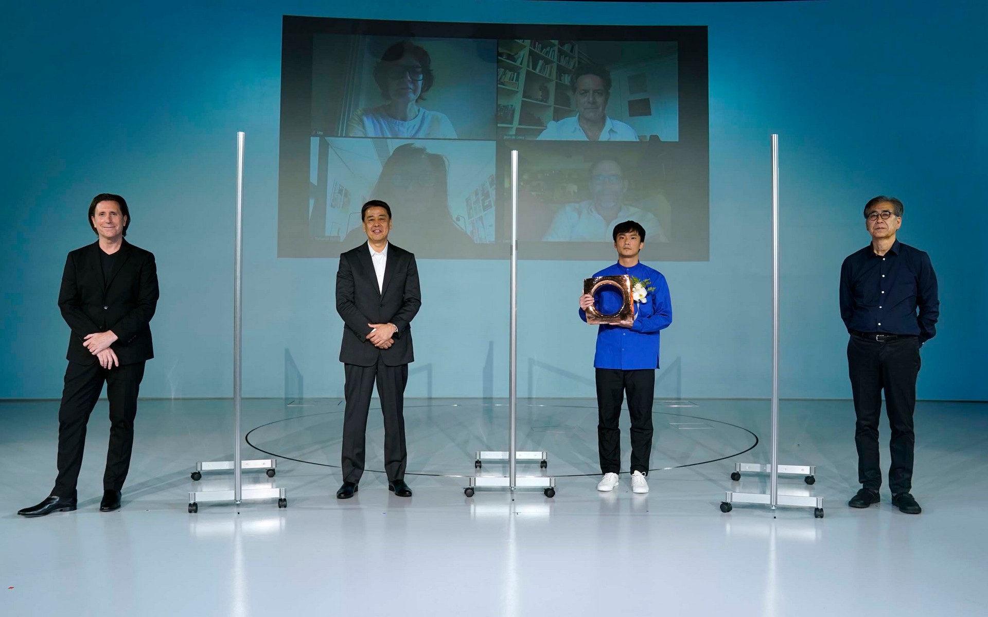 O νικητής του Nissan Art Award Grand Prix