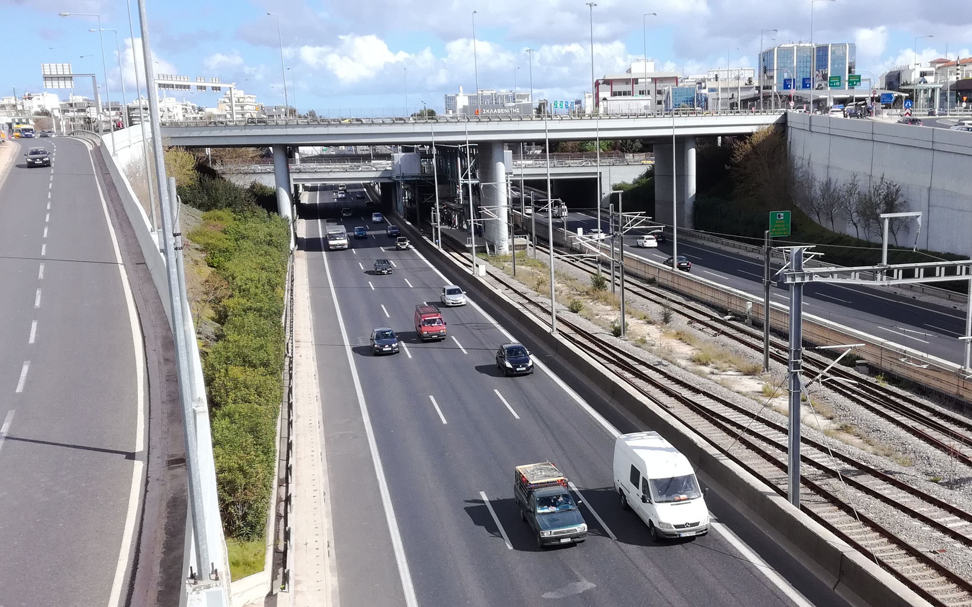 Έτοιμες προς δημοπράτηση οι επεκτάσεις της Αττικής Οδού