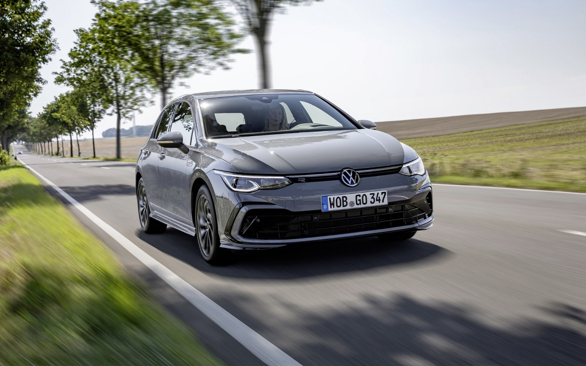Νέο Volkswagen Golf: Στην Ελλάδα πέντε υβριδικές εκδόσεις – Πότε έρχονται