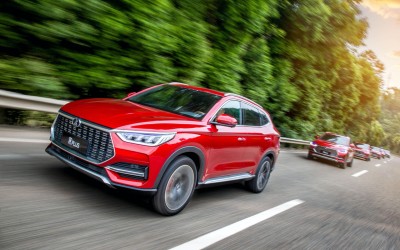 BYD Song Plus: Ο κινέζος ανταγωνιστής του Tiguan που κοστίζει κάτω από 15.000 ευρώ