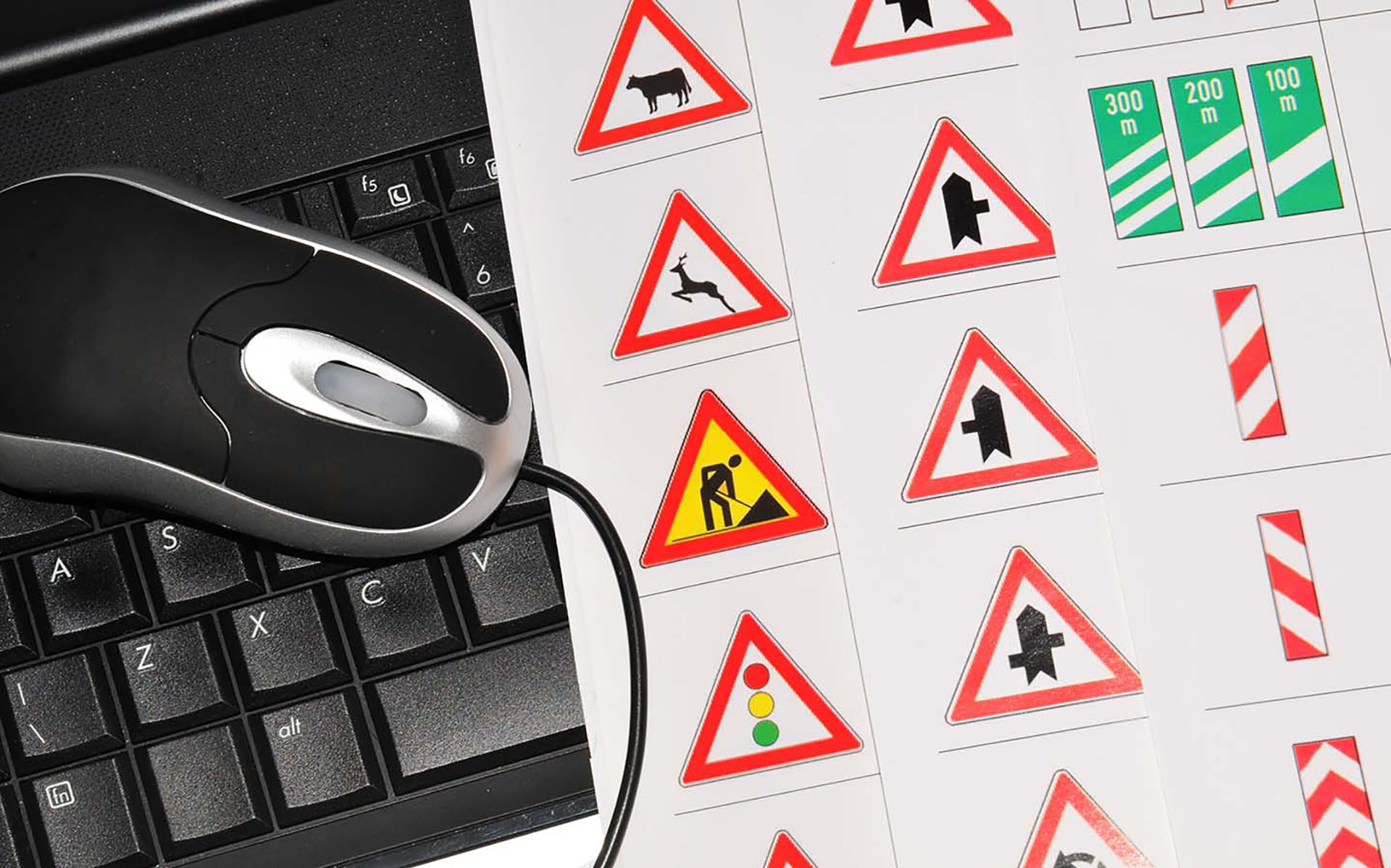 Κλωβός διακοπής ασύρματης επικοινωνίας στις αίθουσες εξέτασης υποψηφίων οδηγών