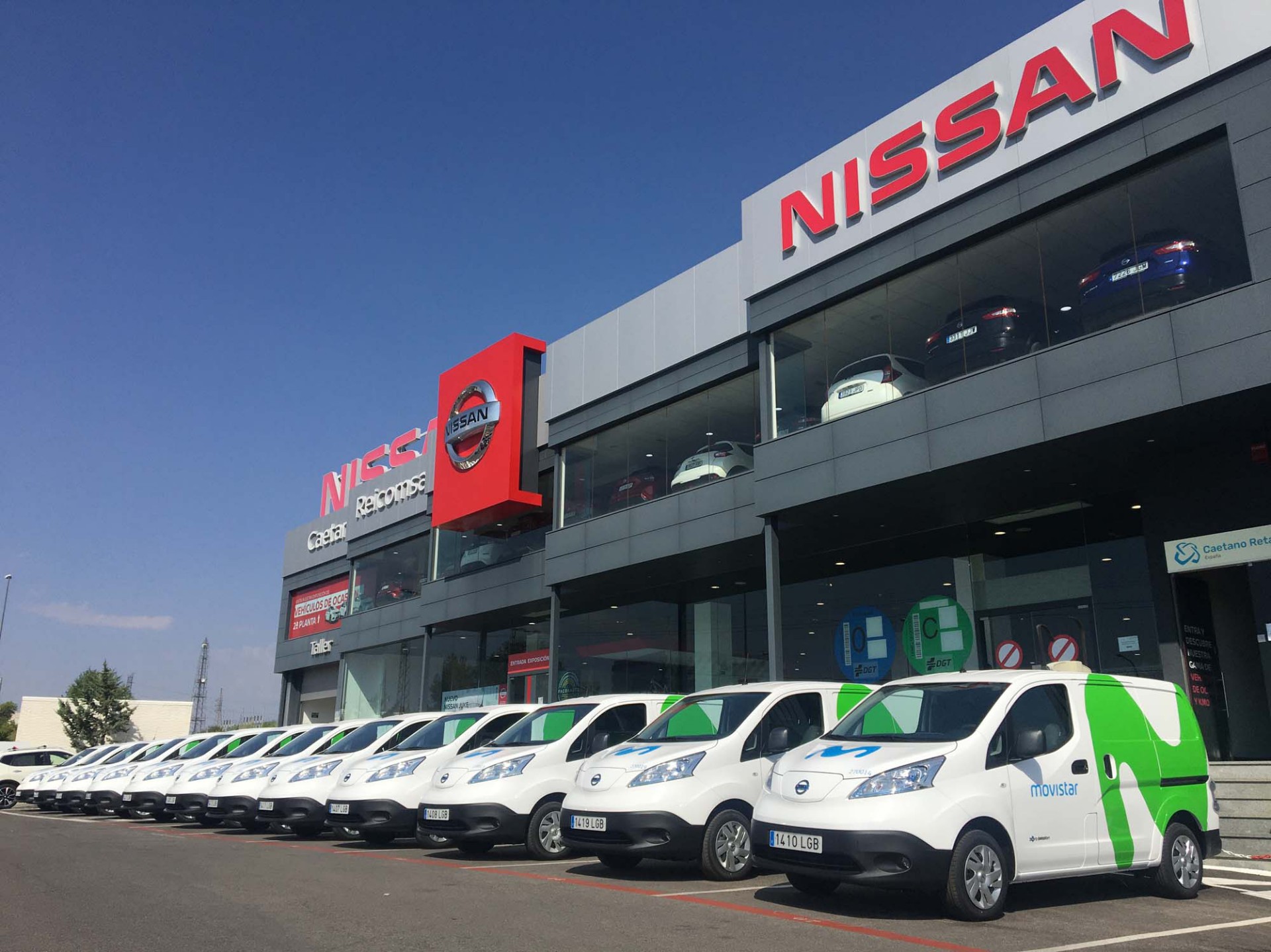 Η Nissan παραδίδει 10 αμιγώς ηλεκτρικά φορτηγά e-NV200 στην Telefónica