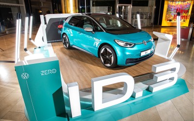 Το αμιγώς ηλεκτρικό ID.3 της Volkswagen στο εμπορικό κέντρο Golden Hall