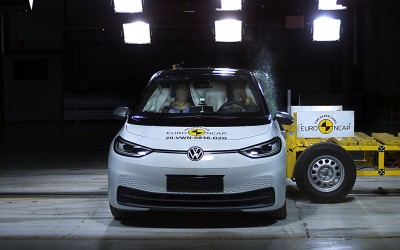 Πόσο ασφαλές είναι το Volkswagen ID.3; (video)