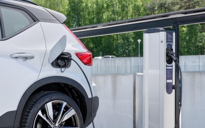 Σε κλήρωση 6 ηλεκτρικά αυτοκίνητα για όσους δεν χρησιμοποιούν πλαστικές σακούλες