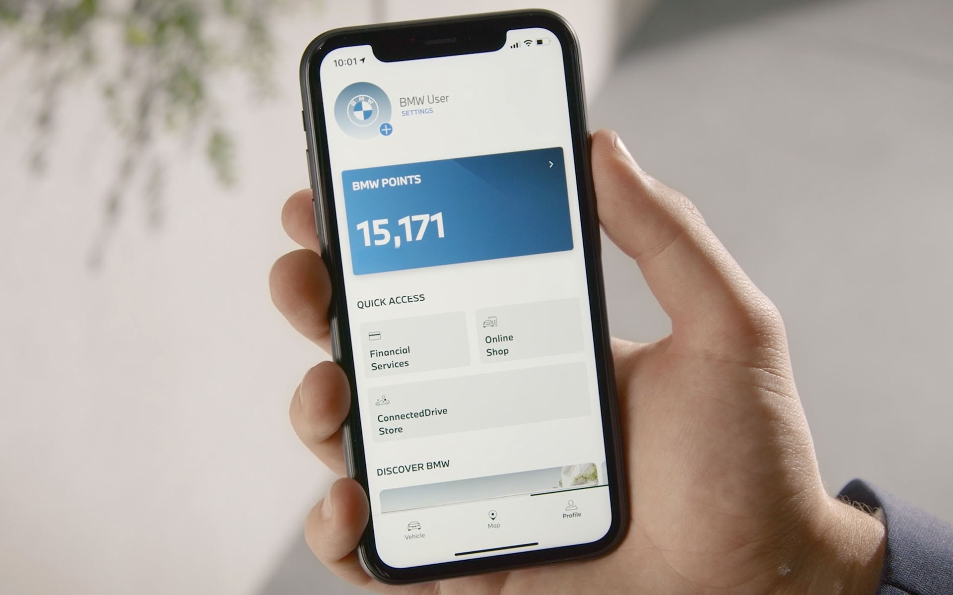 Η BMW επιβραβεύει με δωρεάν φόρτιση όσους επιλέγουν οδηγούν “ηλεκτρικά”