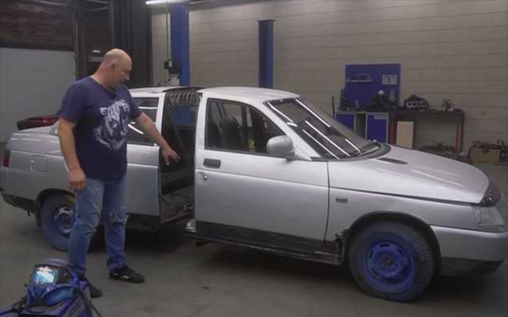 Πως είναι ένα Lada… φυσαρμόνικα; (video)