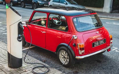 Τώρα μπορείς να κάνεις το κλασικό σου Mini ηλεκτρικό!