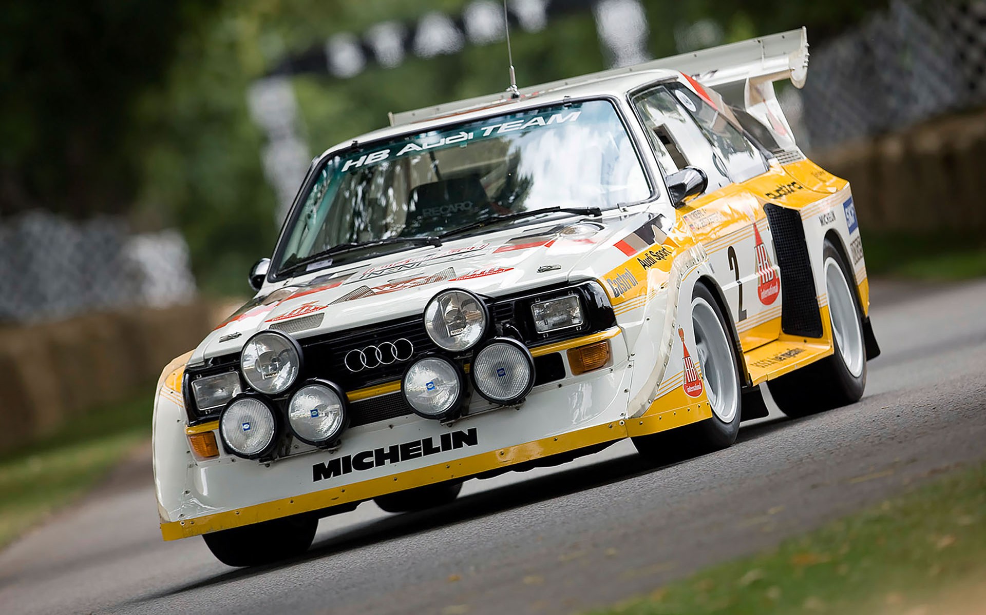 40 χρόνια Audi quattro: Σε πόσα sec έκανε το 0-100 km/h το Sport quattro S1;