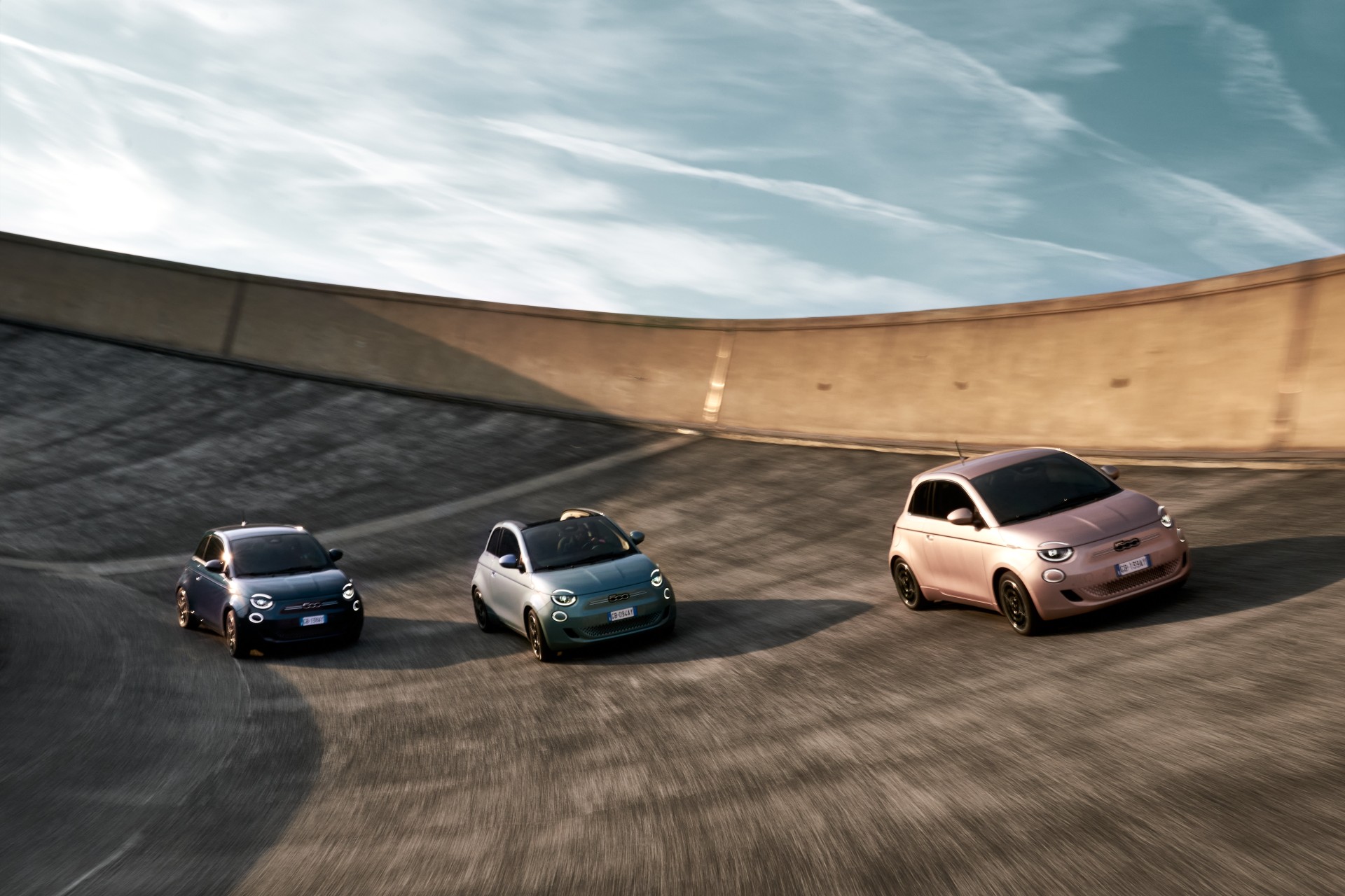 Visionary Days 2020: Το ηλεκτρικό Fiat 500 τροφοδοτεί με ενέργεια τους νέους. Αλήθεια!
