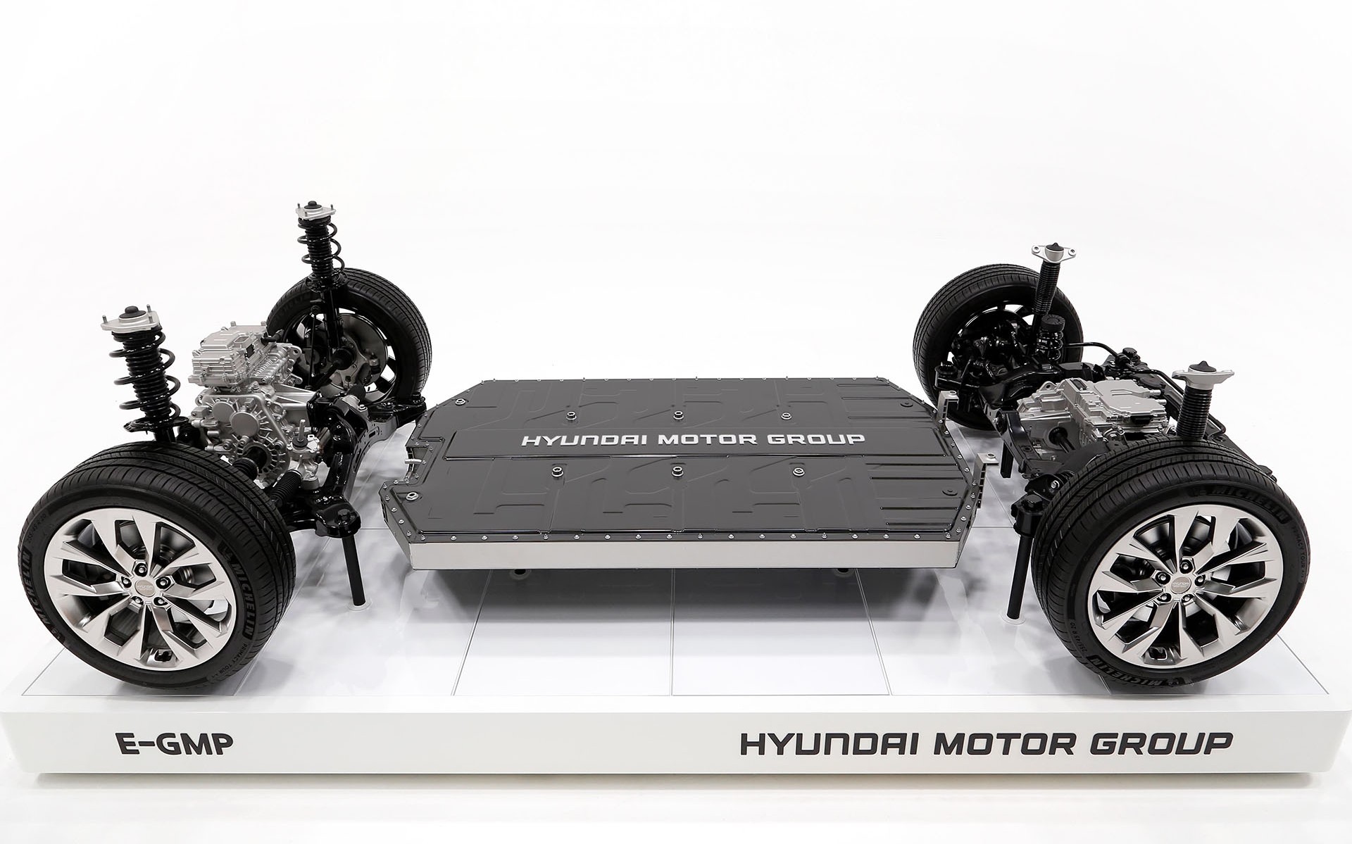 Τα νέα ηλεκτρικά Hyundai-Kia θα φορτίζουν στο 80% σε μόλις 18 λεπτά! (video)