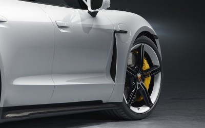 Τι θα αγοράζατε αν είχατε 200.000 ευρώ;