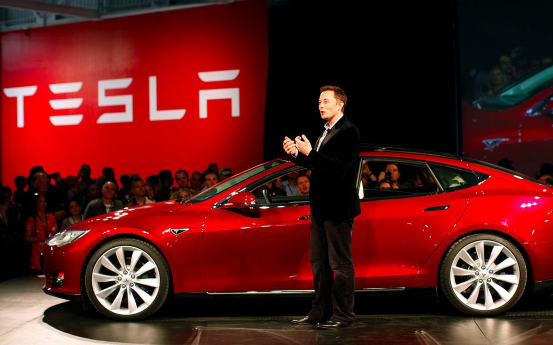 Musk: Η Apple αρνήθηκε συνάντηση για να εξαγοράσει την Tesla!