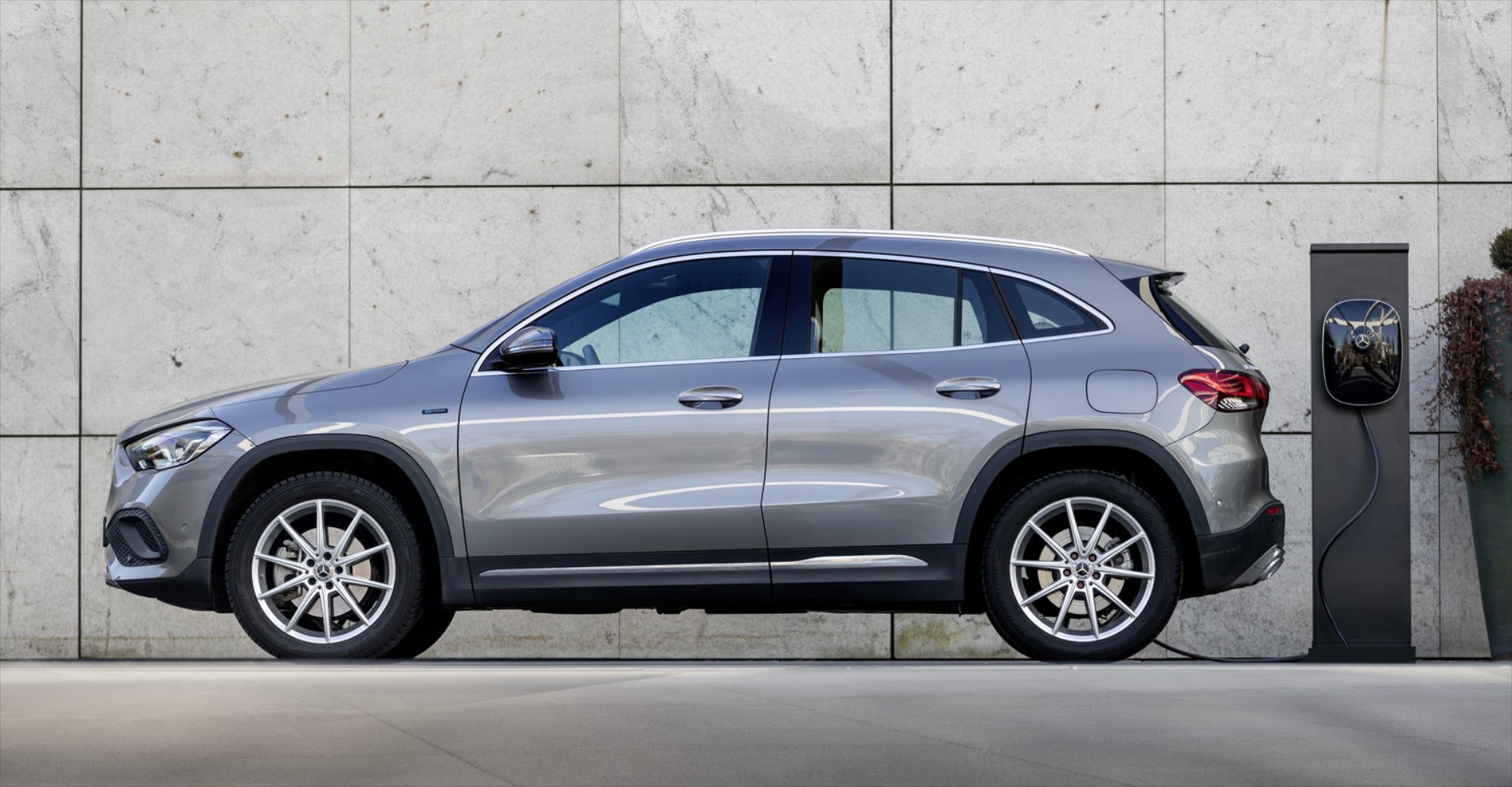 Mercedes EQA: η ηλεκτρική GLA έρχεται το 2021