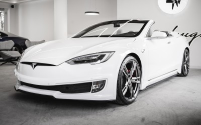 Επιτέλους… Ένα Tesla Roadster