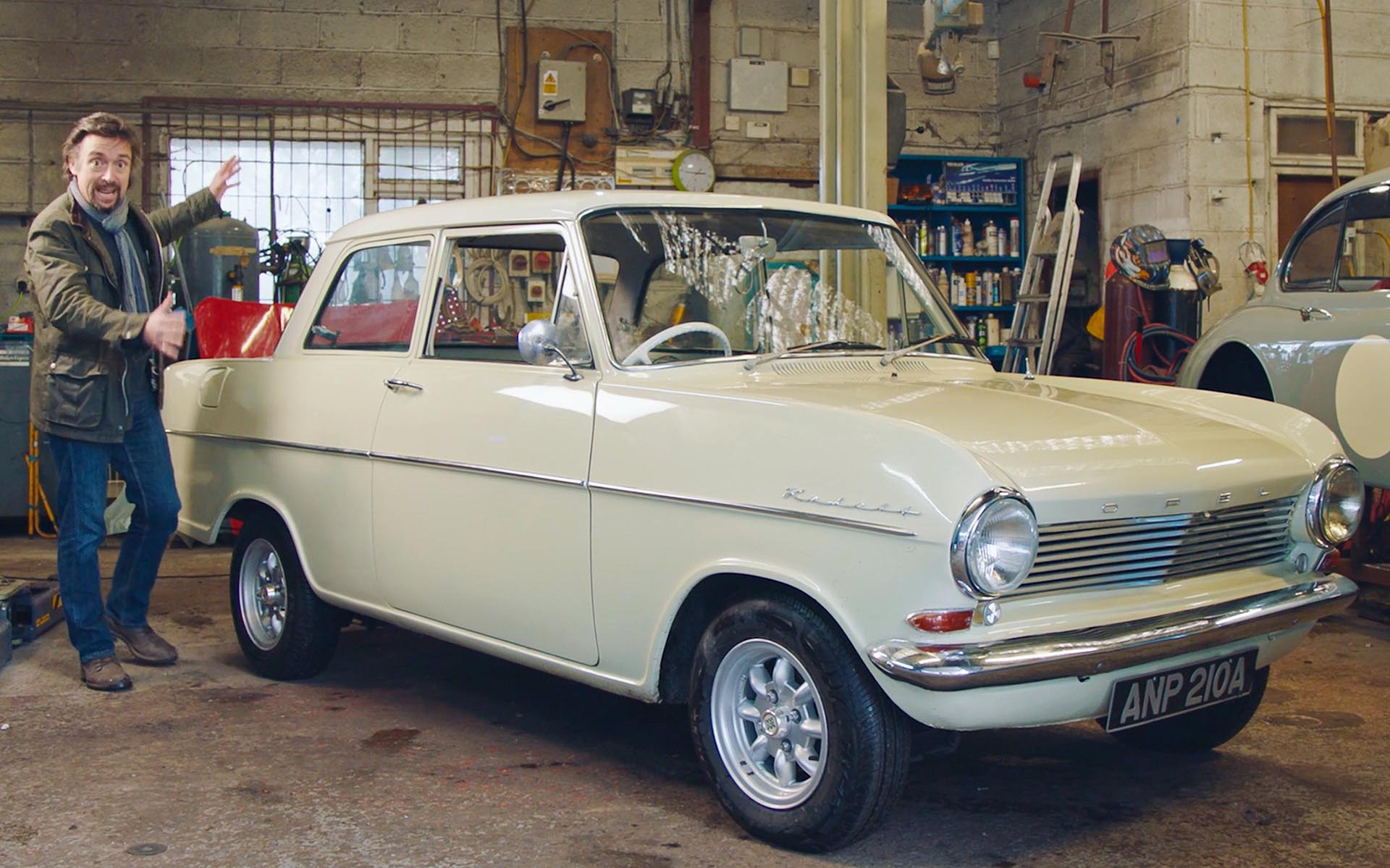 Ο Richard Hammond, το Opel... Oliver και το νέο Mokka (video)