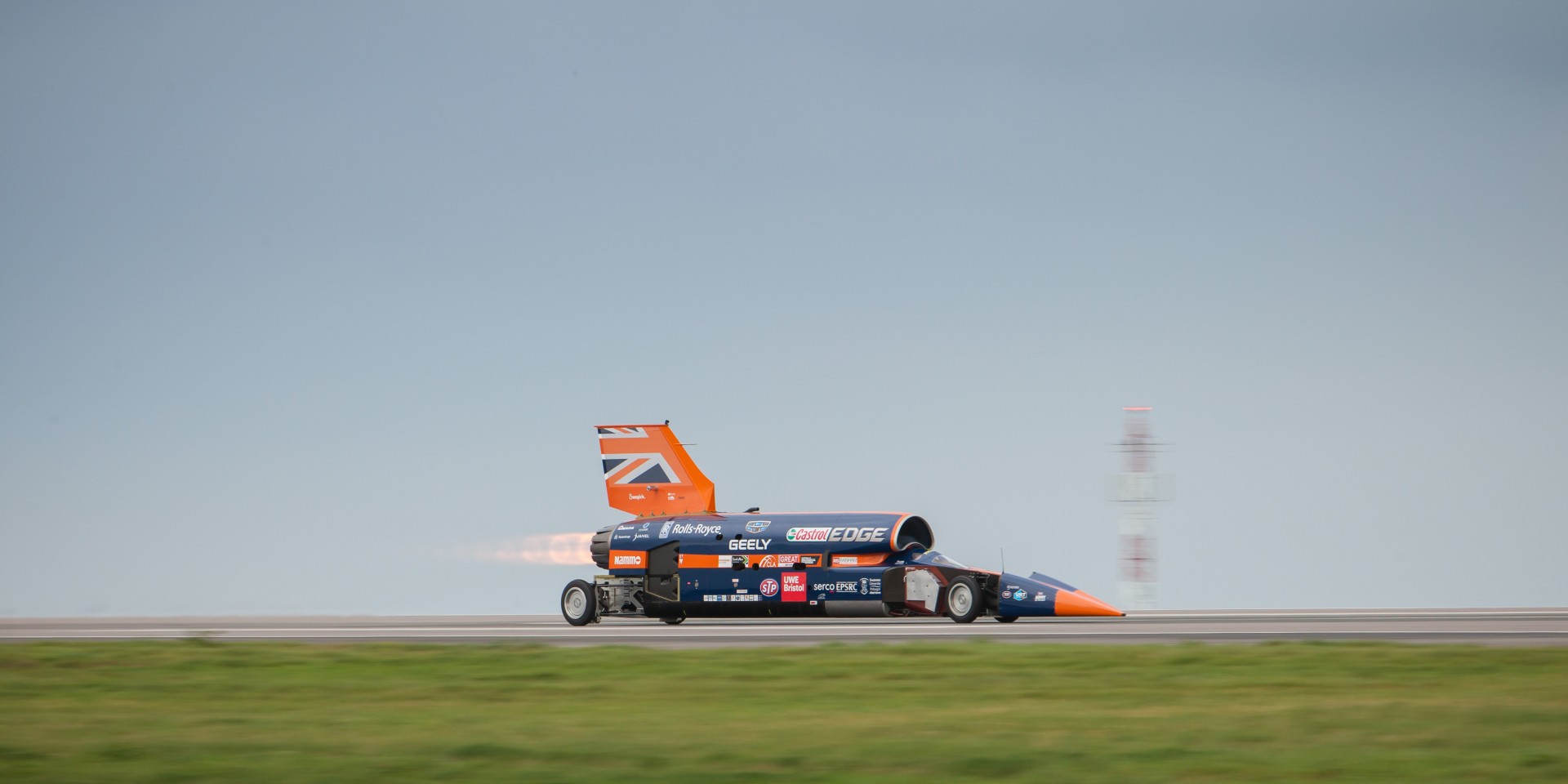 Bloodhound Project: Προς πώληση το πιο γρήγορο όχημα εδάφους 