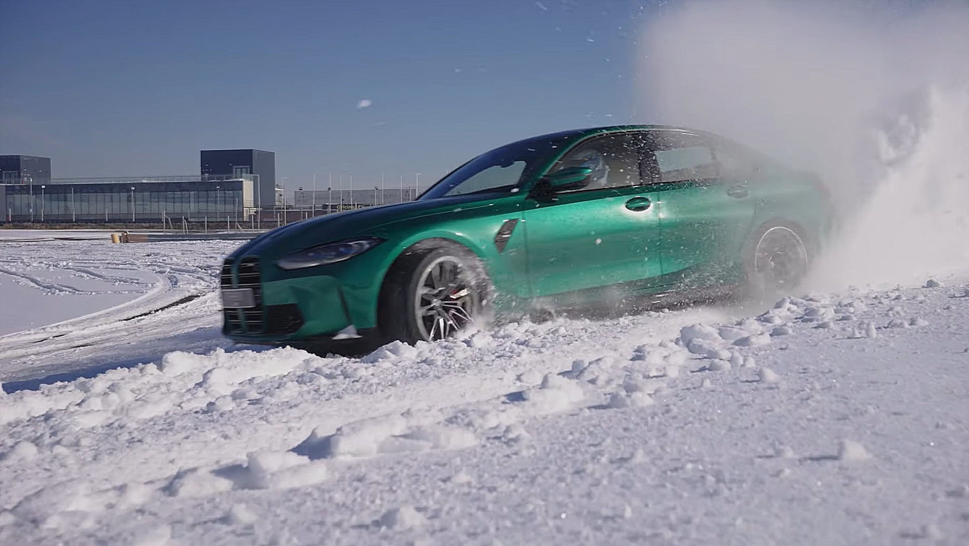 Στη χιονισμένη πίστα της Jarama με BMW M3! (video)
