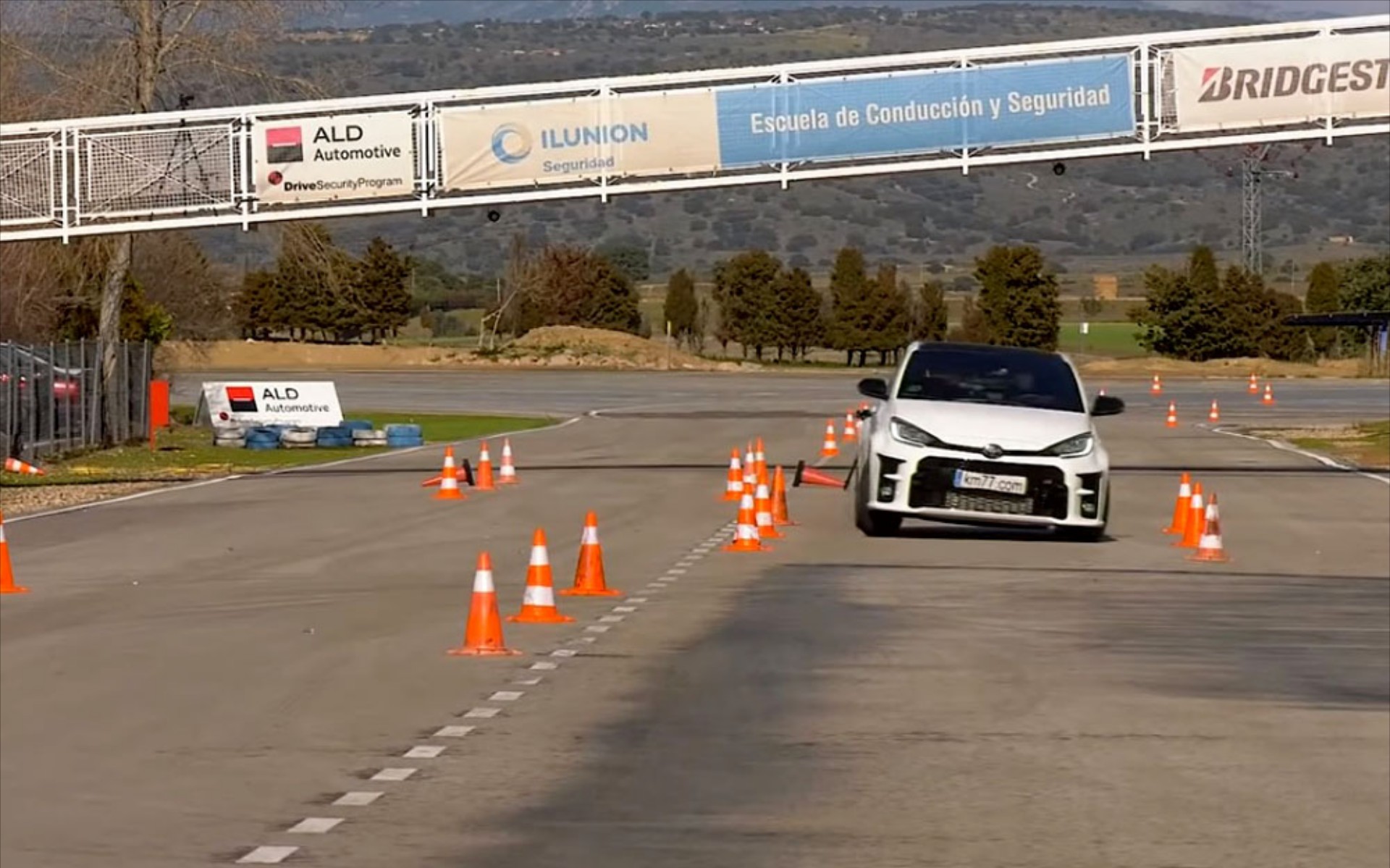 Αρίστευσε στο τεστ αποφυγής ταράνδου το Toyota GR Yaris (video)