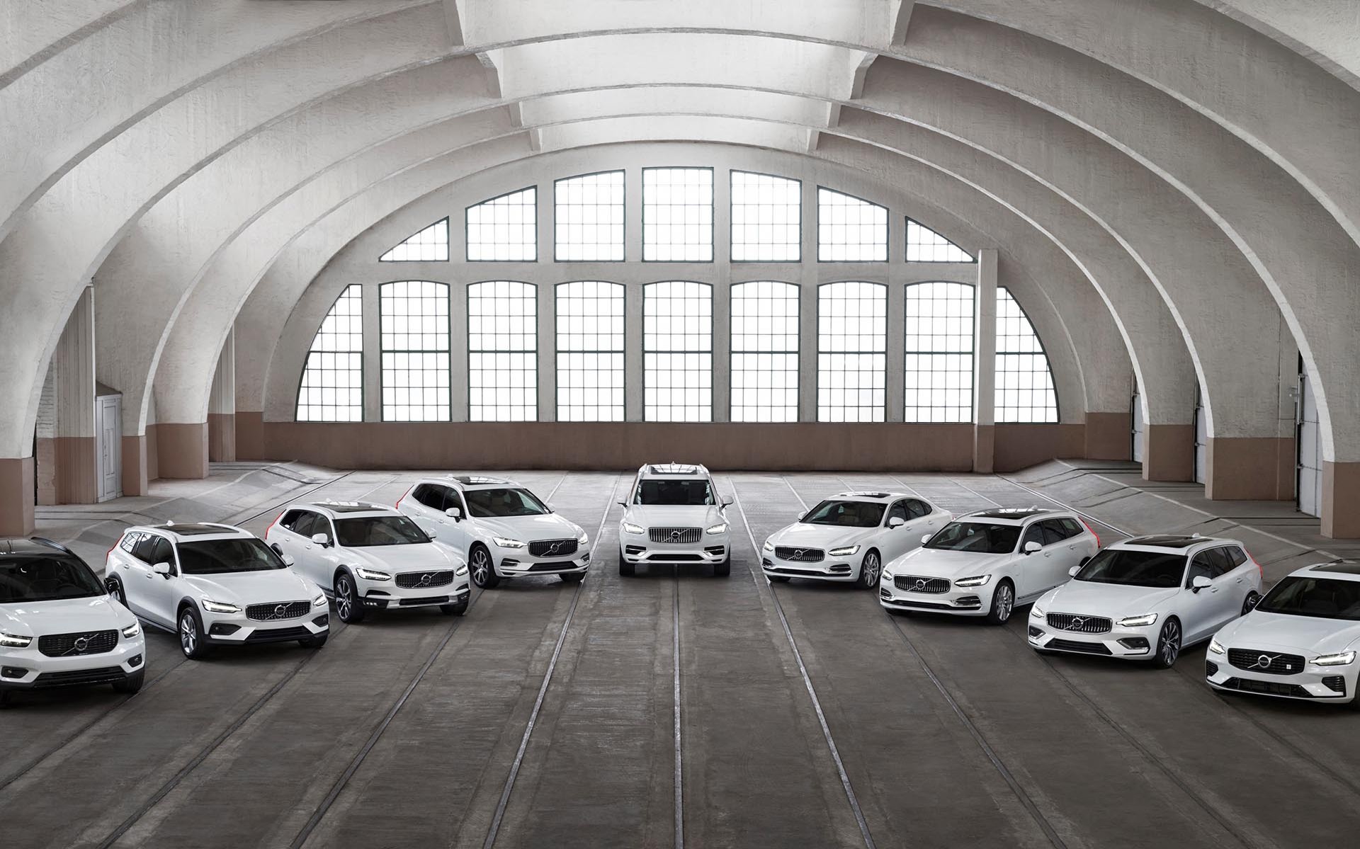 Η Volvo συνεχίζει να σπάει ρεκόρ πωλήσεων και το 2021
