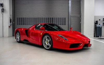 Έβαλε πωλητήριο στα supercars του ο Sebastian Vettel