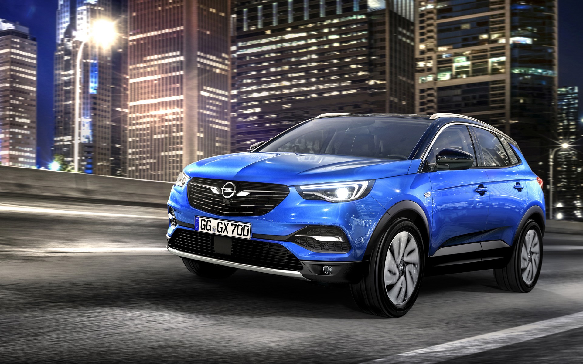 Δωρεάν πακέτα εξοπλισμού για το Opel Grandland X