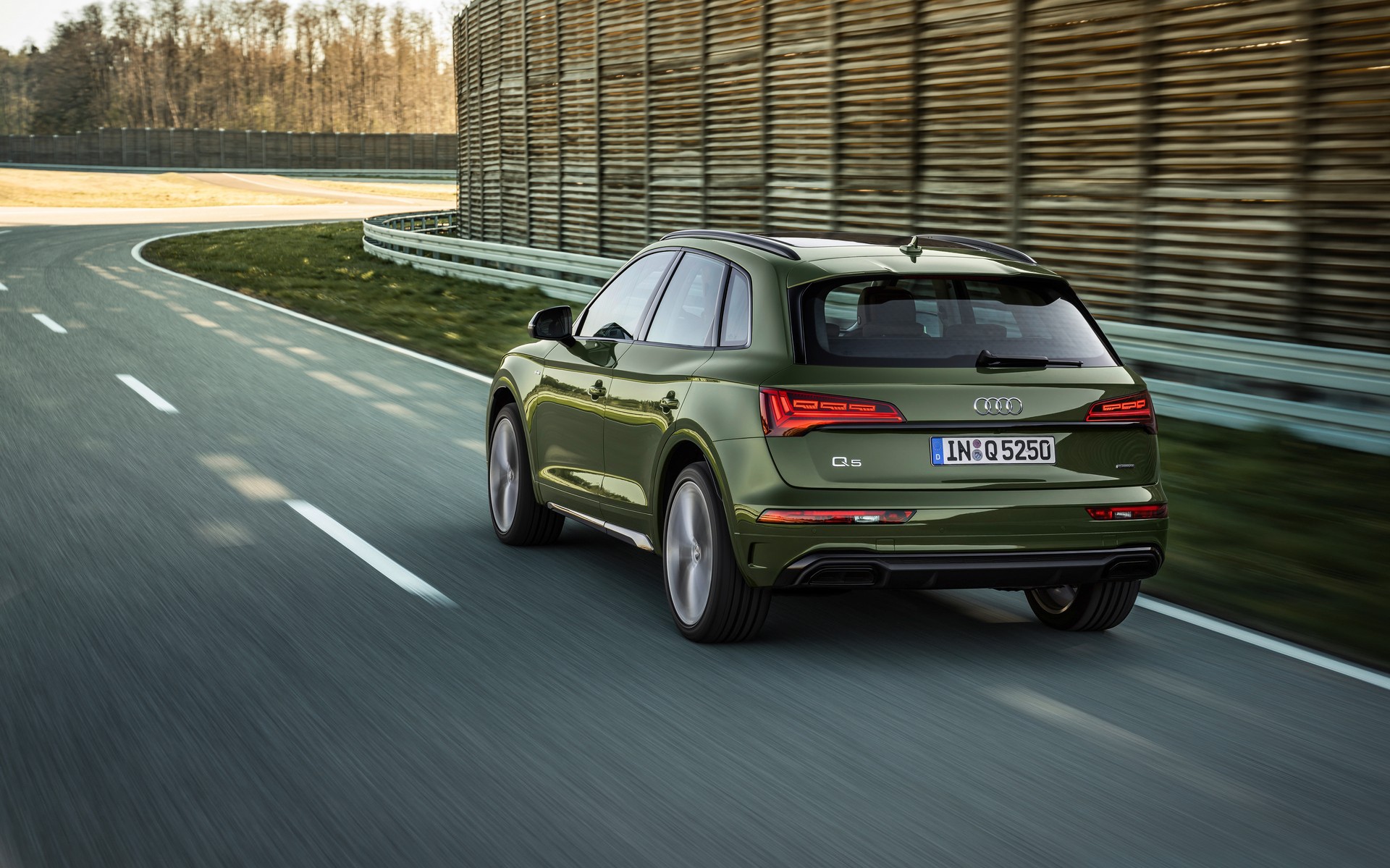 Audi Q6 E-tron: Το «αδερφάκι» της ηλεκτρικής Macan με σχεδόν 500 km αυτονομία