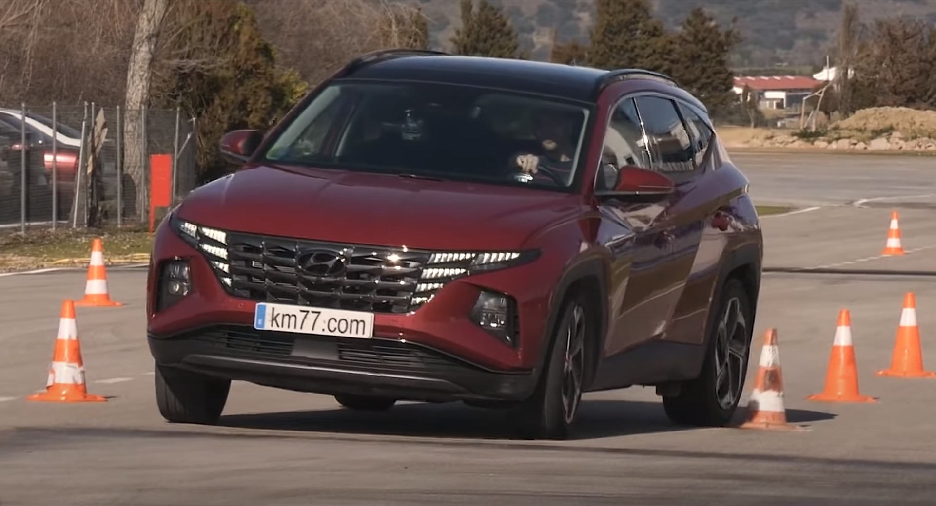 Πως τα πήγε το Hyundai Tucson στο τεστ ταράνδου? [Video]