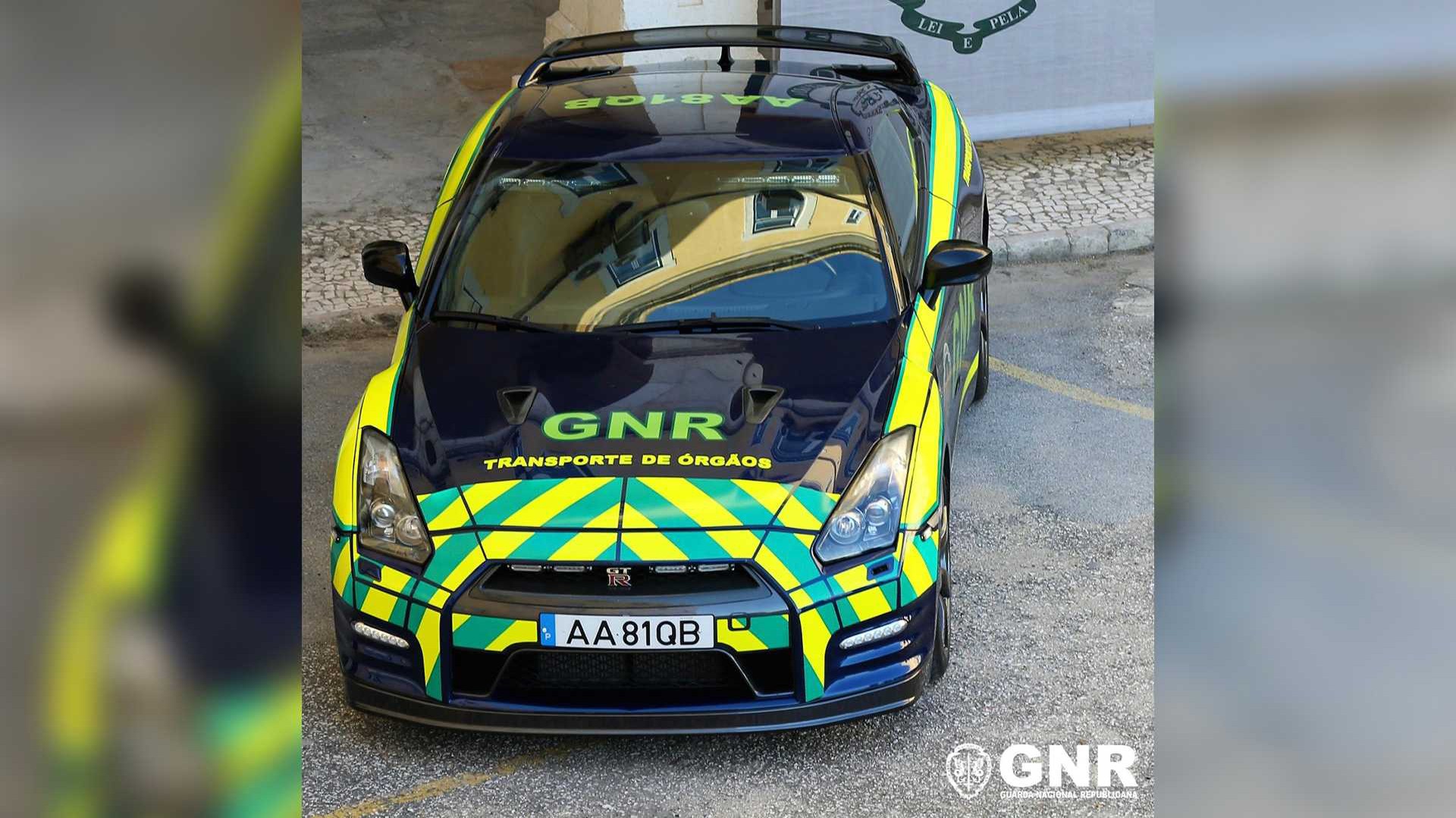 Κατασχεμένο GT-R επιστρατεύεται για την μεταφορά οργάνων